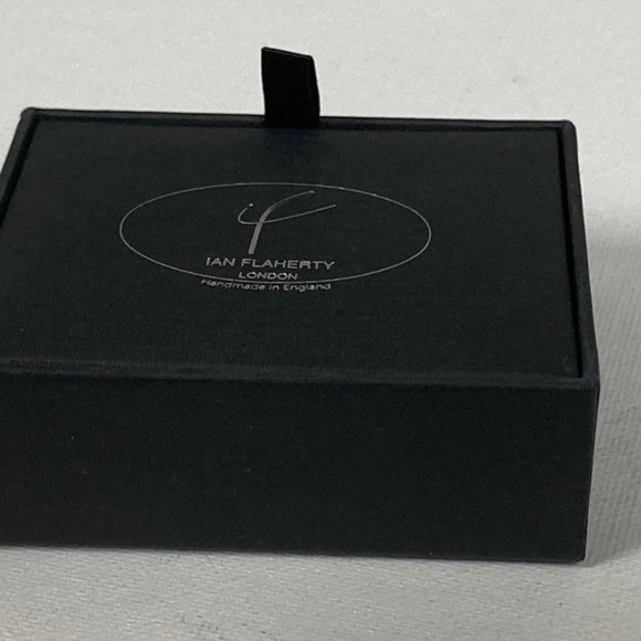 New Peridot and Fuchsia Crystal and Silver Tone Cufflinks with Cufflink Case - Picture 9 of 9